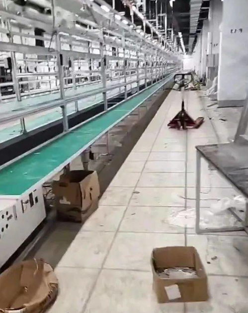 发证件扔地上让员工捡，引发的连锁反应——从员工愤怒到生产线瘫痪