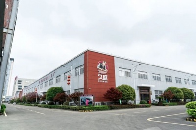 久盛全民地板节 百位达人联合探店，直探工业园地板顶流品质